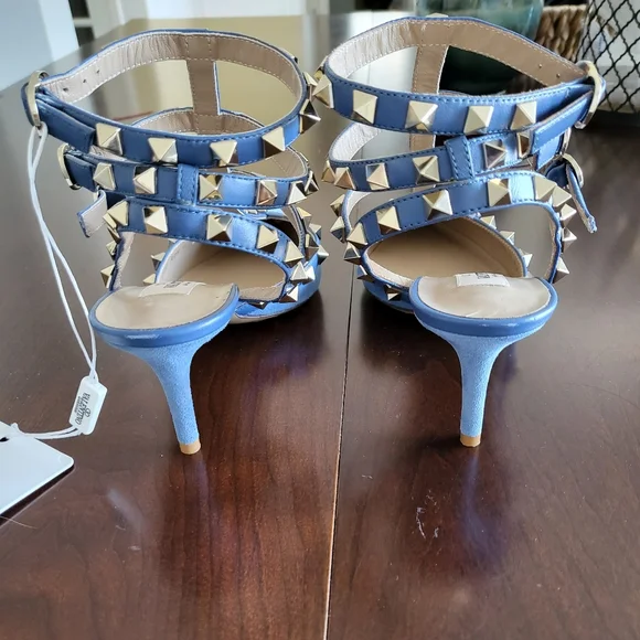 Valentino Garavani Rockstud ankle strap pump in suede leather - Picture 3 of 5